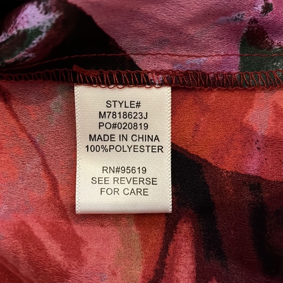 John Paul Richard women’s floral top size XL semi-see through. - Picture 8 of 9